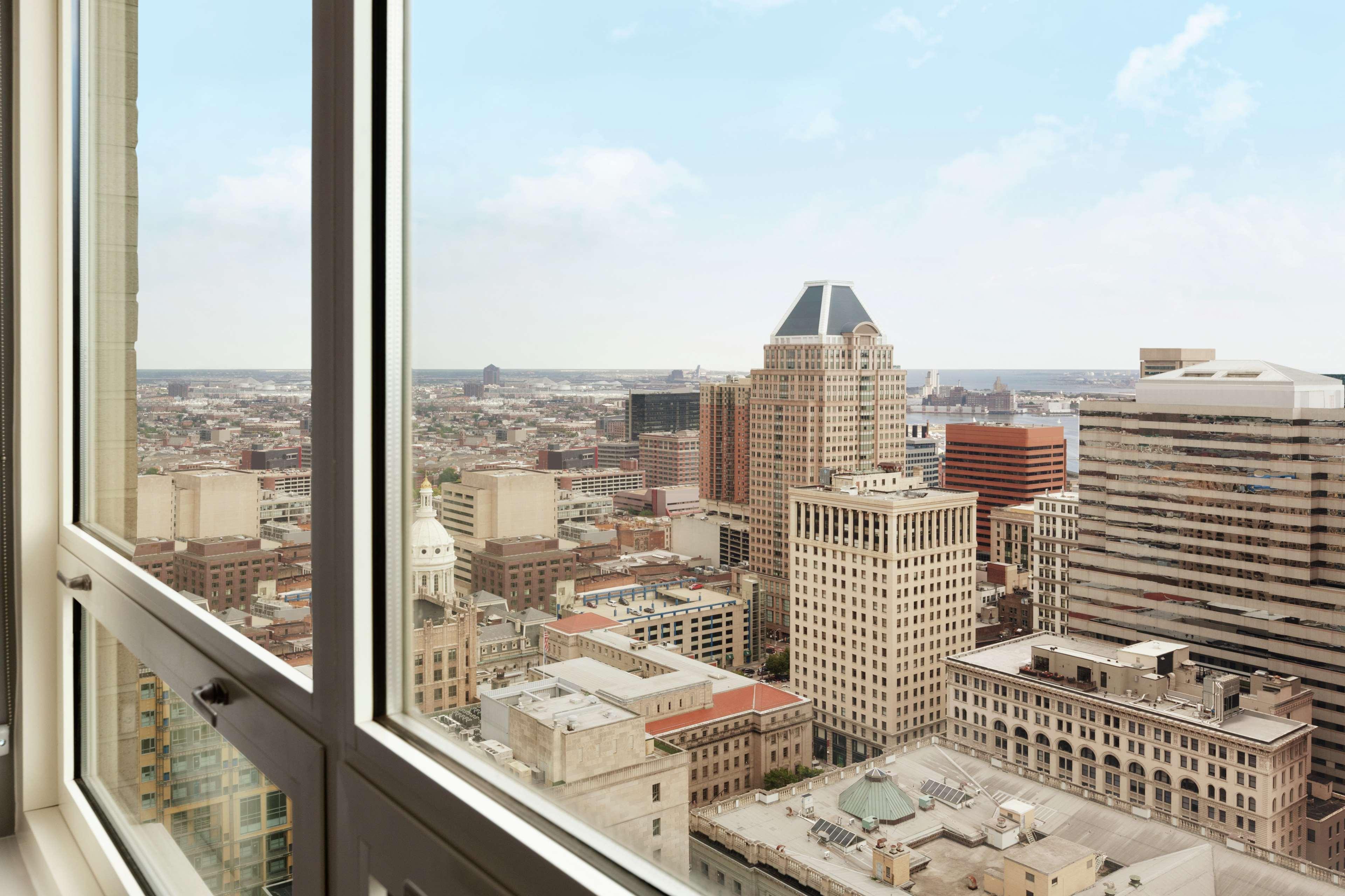 Embassy Suites Baltimore Inner Harbor Exteriör bild