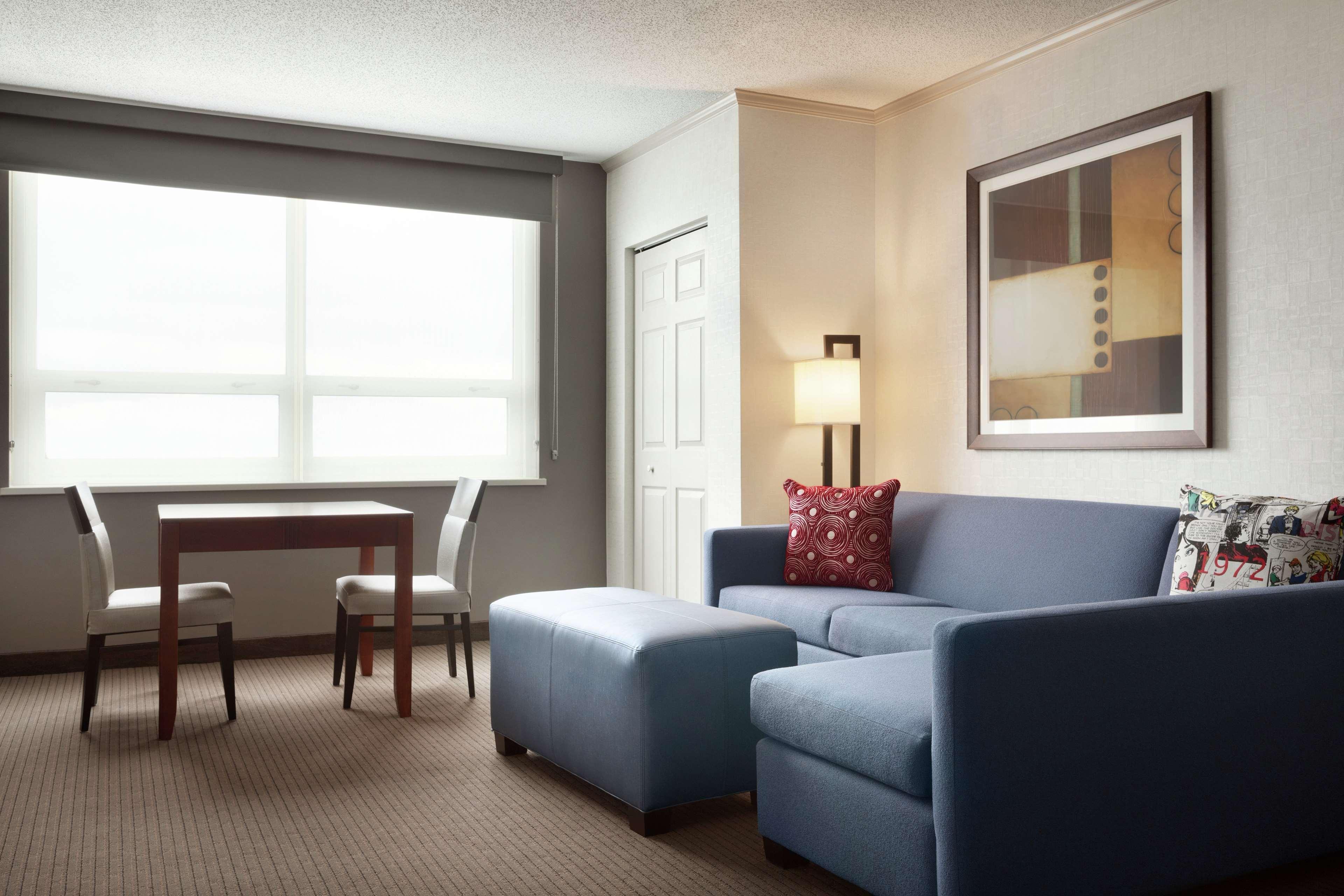 Embassy Suites Baltimore Inner Harbor Exteriör bild