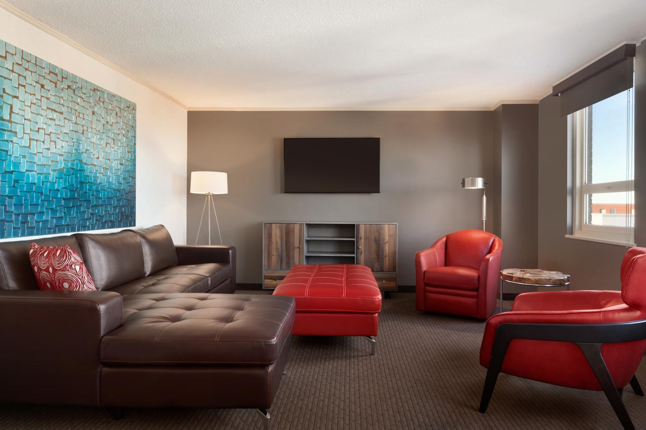 Embassy Suites Baltimore Inner Harbor Exteriör bild